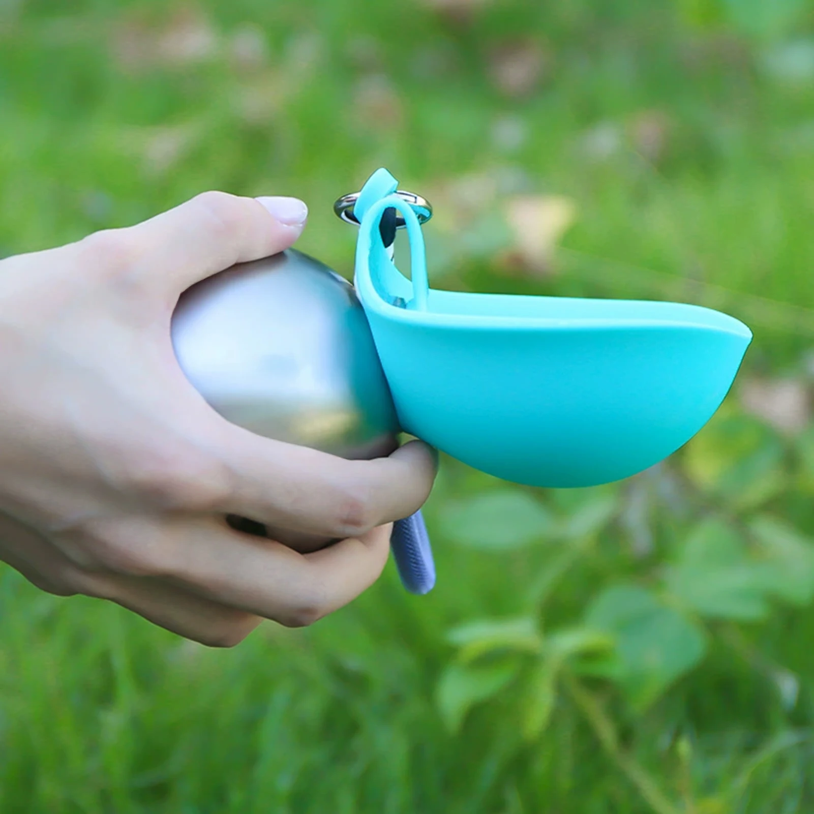 Thumbnail 4 - #7 Best Collapsible Dog Bowls to Buy In 2026