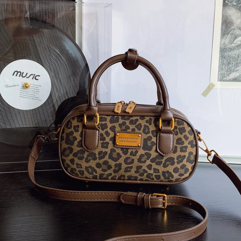 

Роскошный дизайнерский кулон из искусственной кожи с леопардовым принтом, женская сумка в стиле ретро, сумка через плечо, подушка-тоут