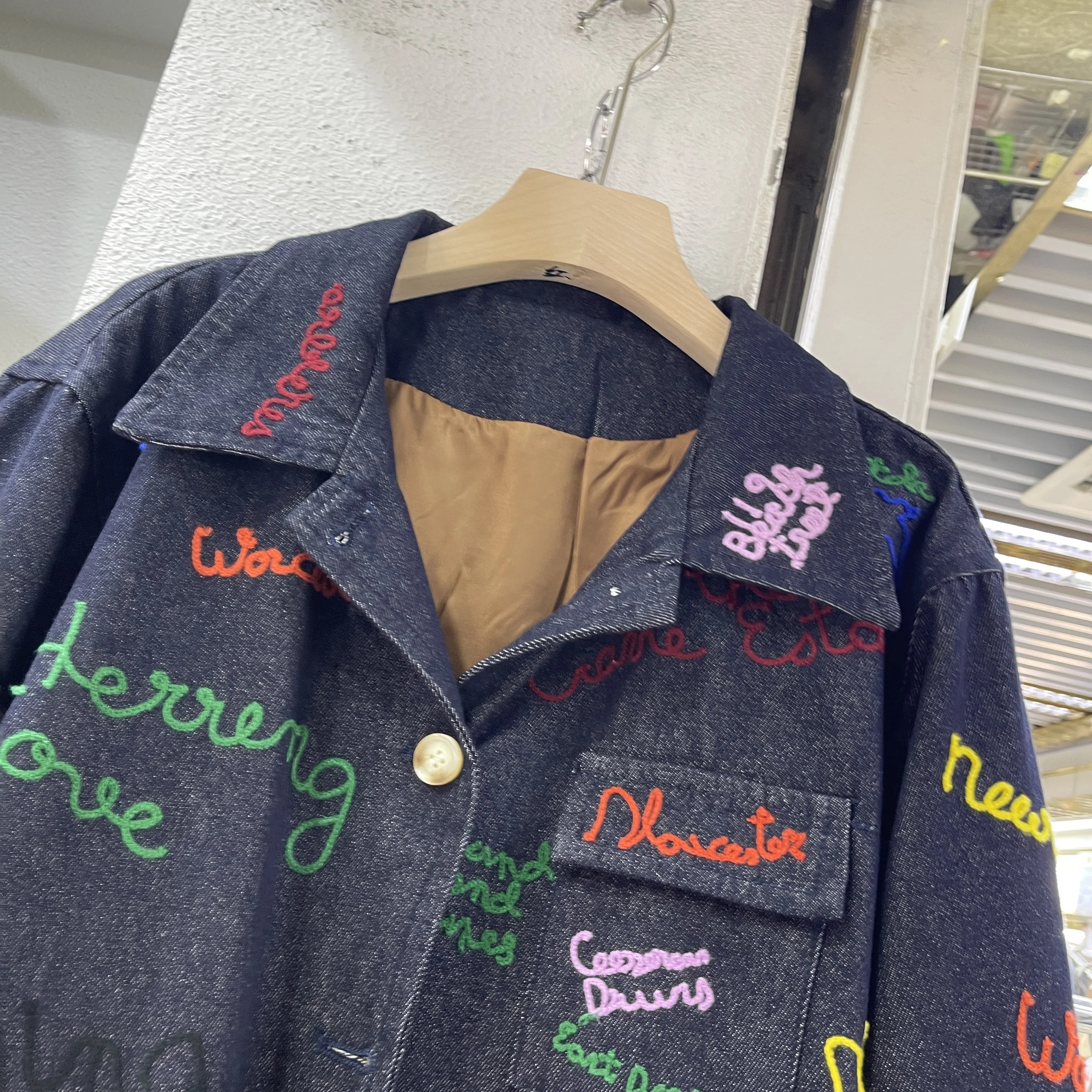 Denim Suit Jacket Chic Early Spring 2025 Autumn New Embroidered Design Retro Single-Breasted Denim Top for Women