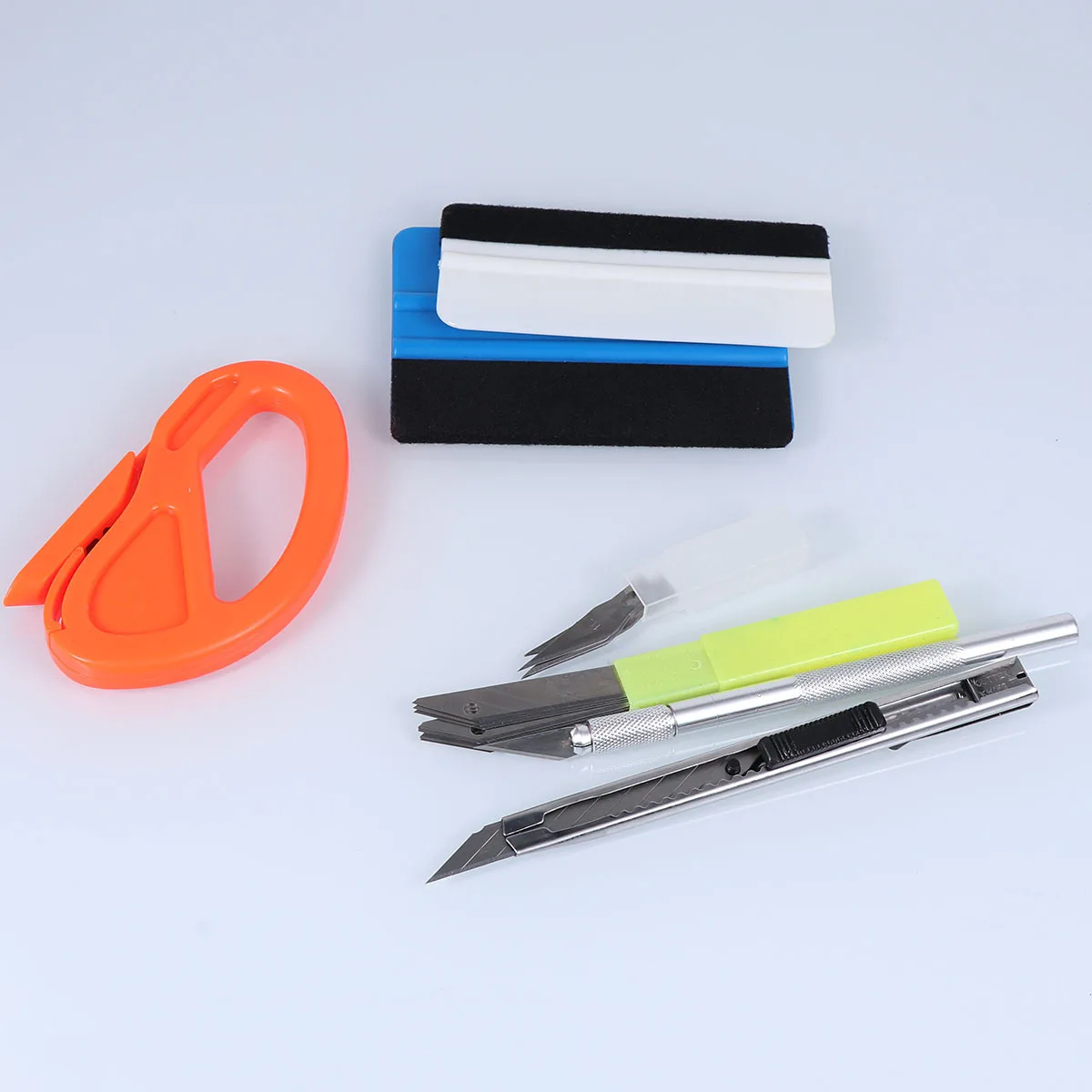 

7Pcs Car Wrap Vinyl Film Tool Kit Carbon Fiber Magnetic Stick Squeegee Cutter Auto Window Tint Application Scraper for Bubble