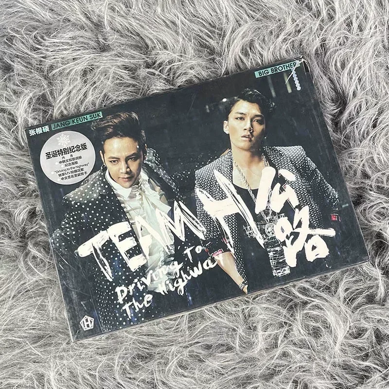Нет в наличии: Оригинальный альбом Jang Keun Suk Road CD DVD 2014