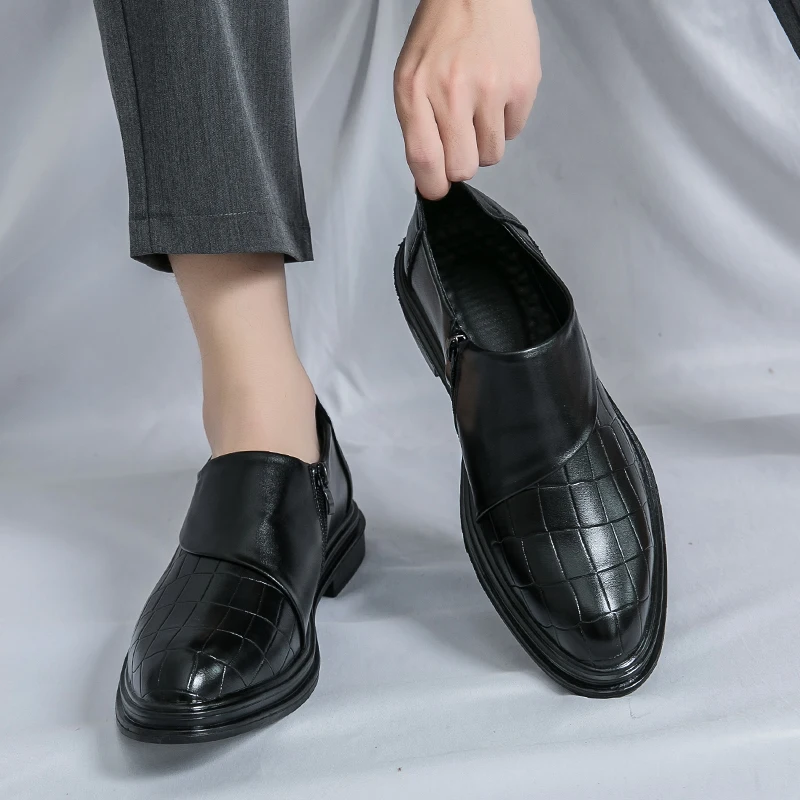 

Breathable one-piece men's shoes for business and casual wear versatile and suitable for all occasions Leather shoes for men