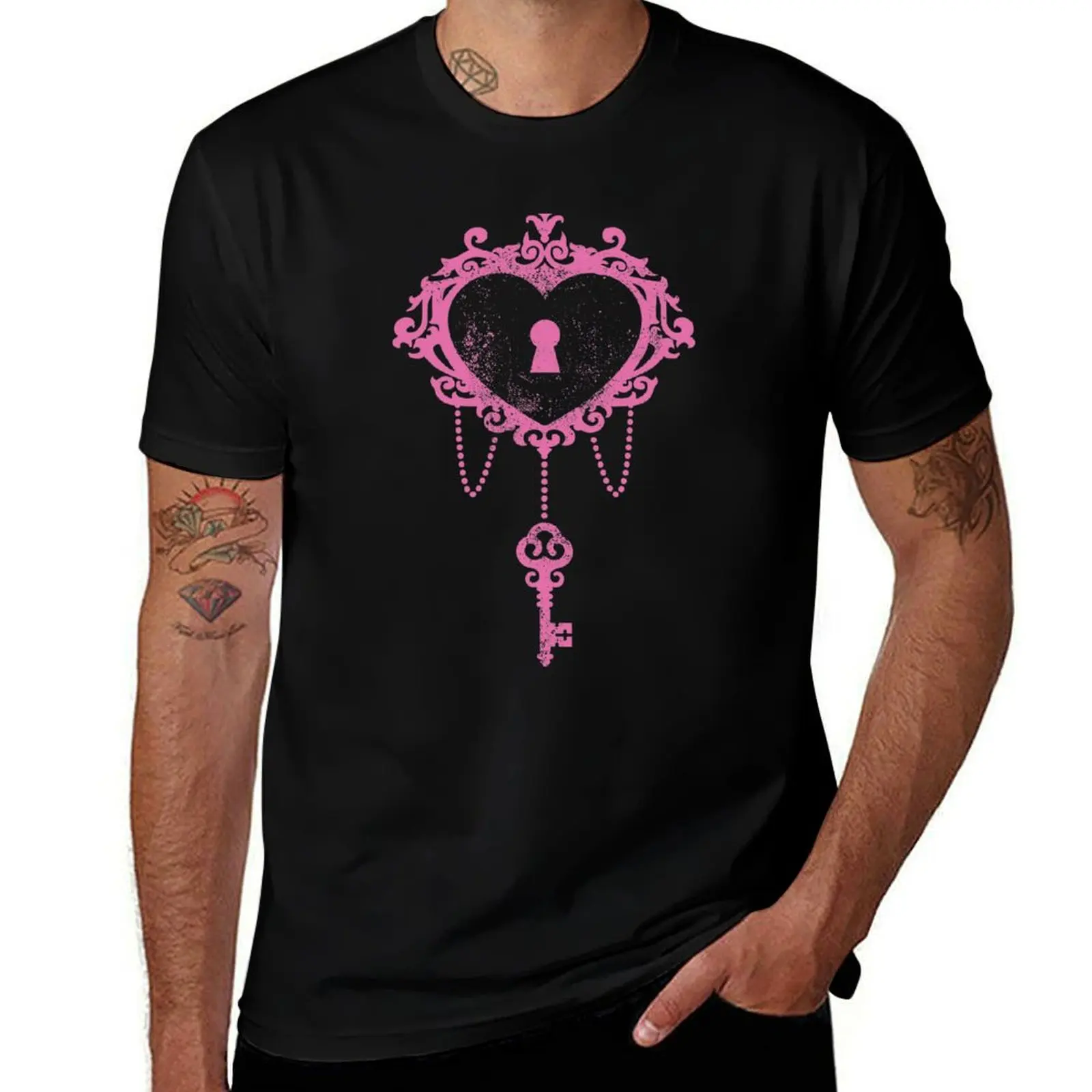 

Pink Heart Shaped Lock And Key T-Shirt Short sleeve tee anime Funny t-shirts vintage clothes Men's clothing