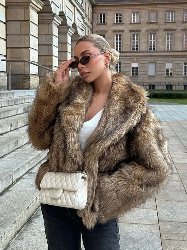 Vintage Brown Big Lapel Faux Fur Coat Women Fashion Fluffy Warm Long Sleeve Plush Jacket New Winter Lady Street Commute Outwear