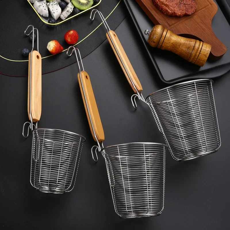 

Stainless Steel Hot Pot Colander with Wooden Handle Food Skimmer Filter Hangable Frying Basket Kitchen Cooking Strainer Spoon