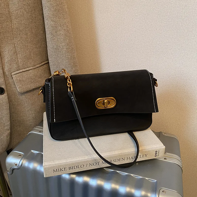 

High-end Luxury Lightweight Women's New Commuter Shoulder and Crossbody Bag