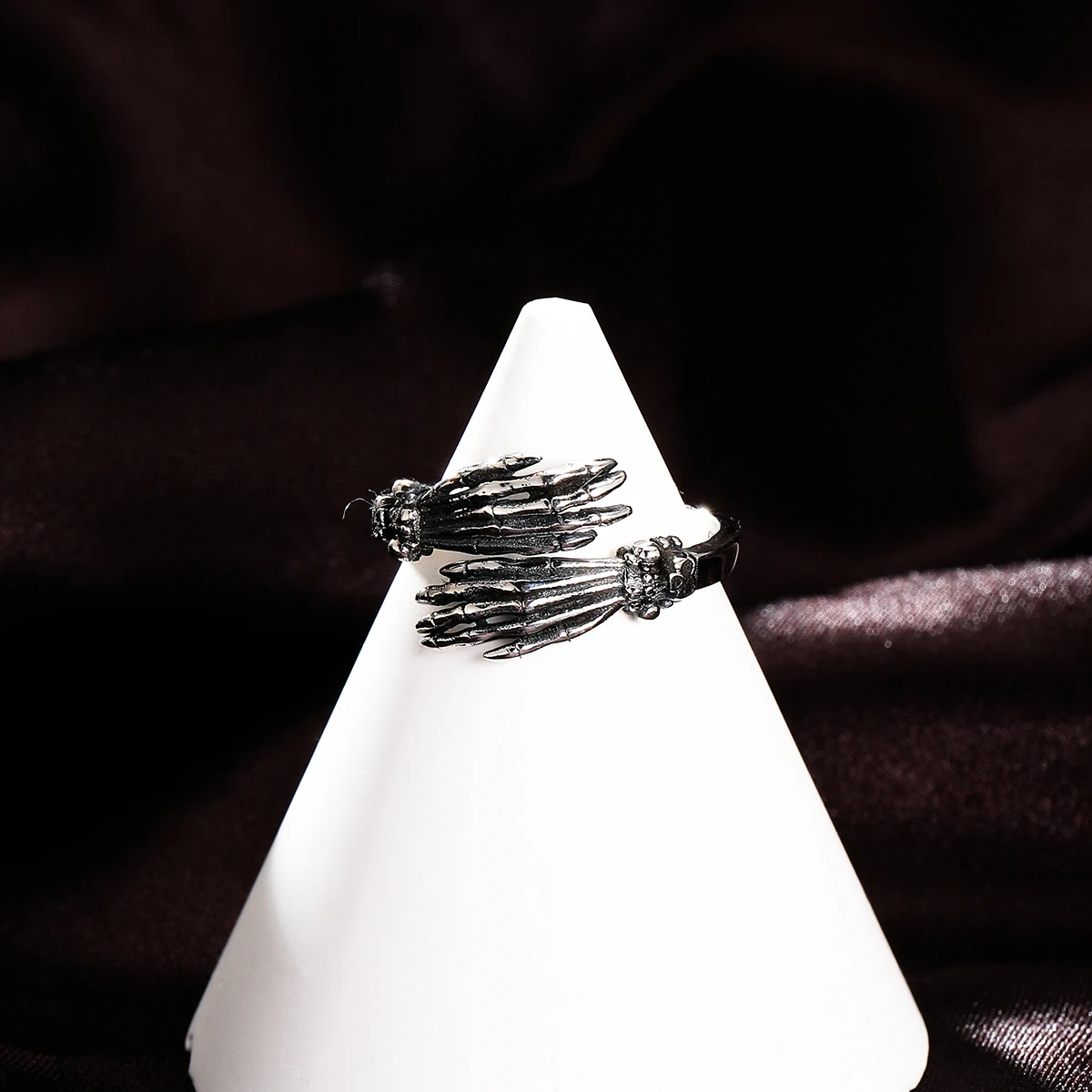 

Оригинальный властительный череп и коготь в японском и корейском стиле привидение рука в стиле хип-хоп креативная ретро искусственная Серебряная Готическая женская модель