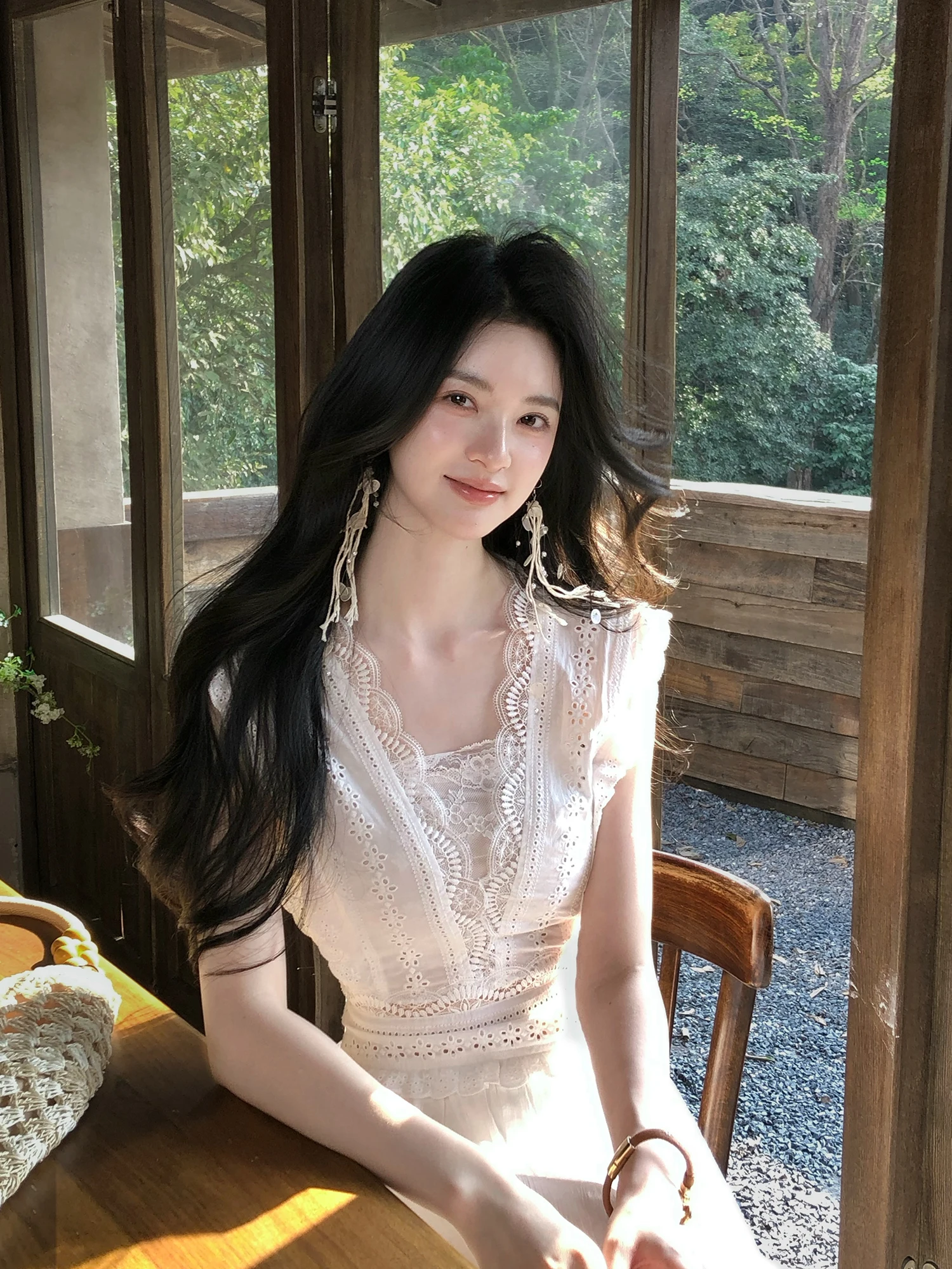 

Элегантное платье с тяжелой вышивкой и кружевной отделкой из хлопка, создающее нежную атмосферу, длинная юбка с завышенной талией, А-силуэт, для свадьбы/пляжа