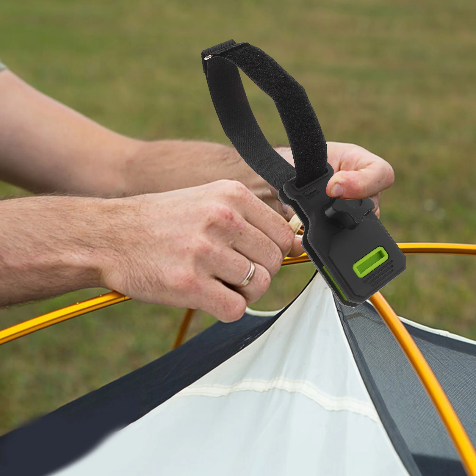 

2 pcs Clips Heavy Duty Grip Tarpaulin Clamps Reusable Tent Fasteners Windproof Camping Clips Canvas Linoleum Holders