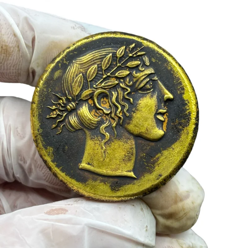 Solid gilded gold , ancient Greek , foreign replica commemorative coin