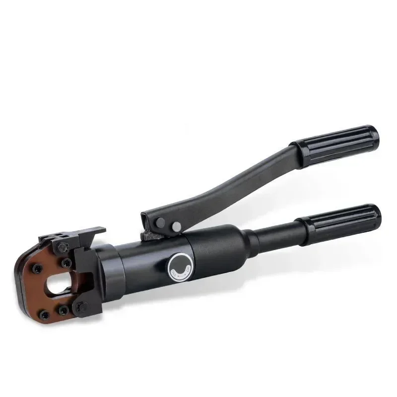 Hydraulic cable cutter capable of cutting steel strands and wire ropes