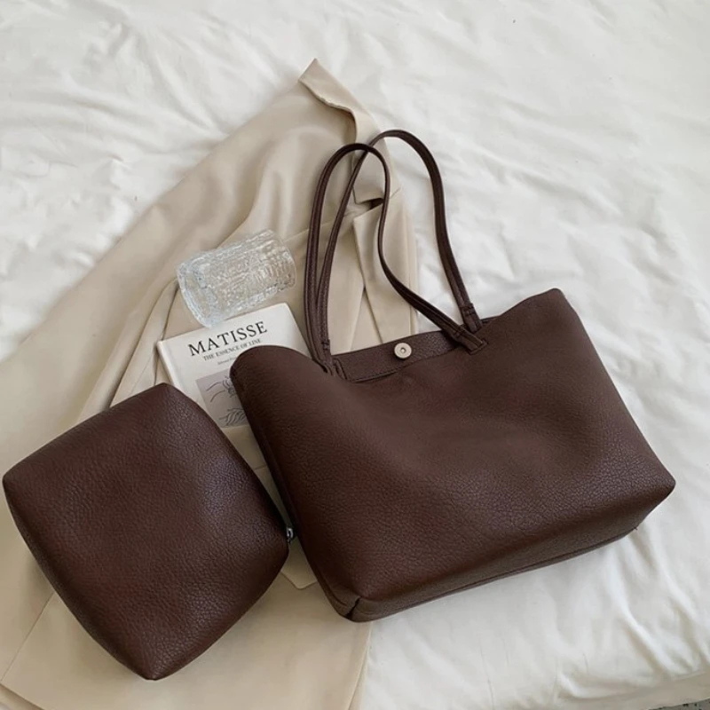 

Stylish Design Portable Commute Shoulder Bags 2026 New Glossy Solid PU Shoulder Bags Large Capacity Versatile Handbags for Women