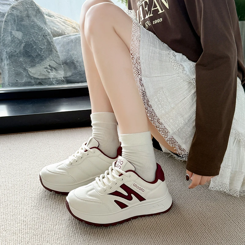 

Новая модная удобная женская вулканизированная обувь, весенне-осенняя элегантная обувь для спорта и отдыха на толстой подошве со шнуровкой