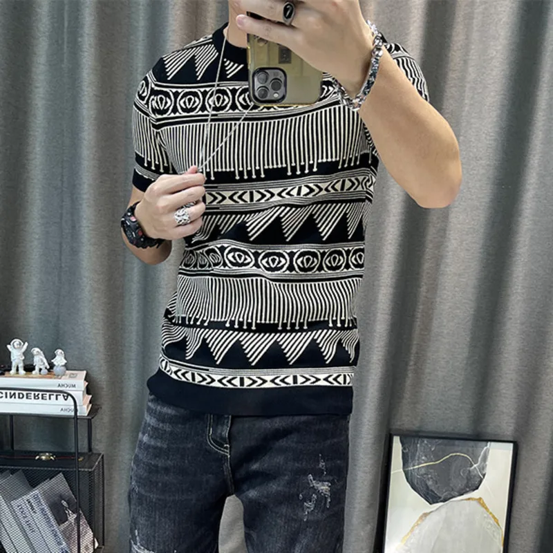 Korean Slim Bottomed Shirt Thick O-Neck Stripe Short Sleeve T-shirt Streetwear Knitted Sweater Top Quality Male Knit Tshirt Tee