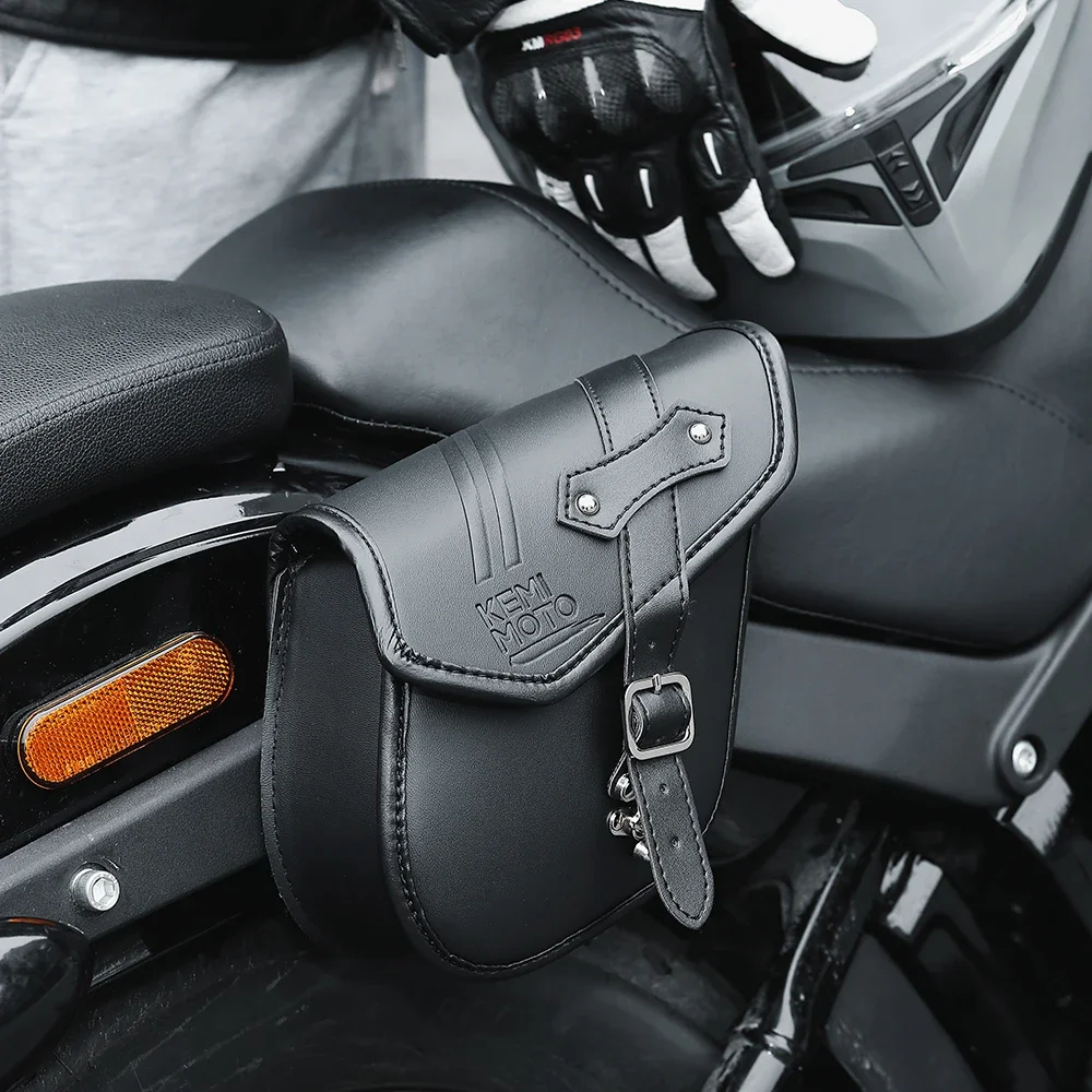 حقيبة جانبية عالمية للدراجات النارية من جلد البولي يوريثان حقيبة تخزين أدوات صغيرة 2.5L لـ Sportster 883 1200 Softail Dyna Vulcan Rebel 300