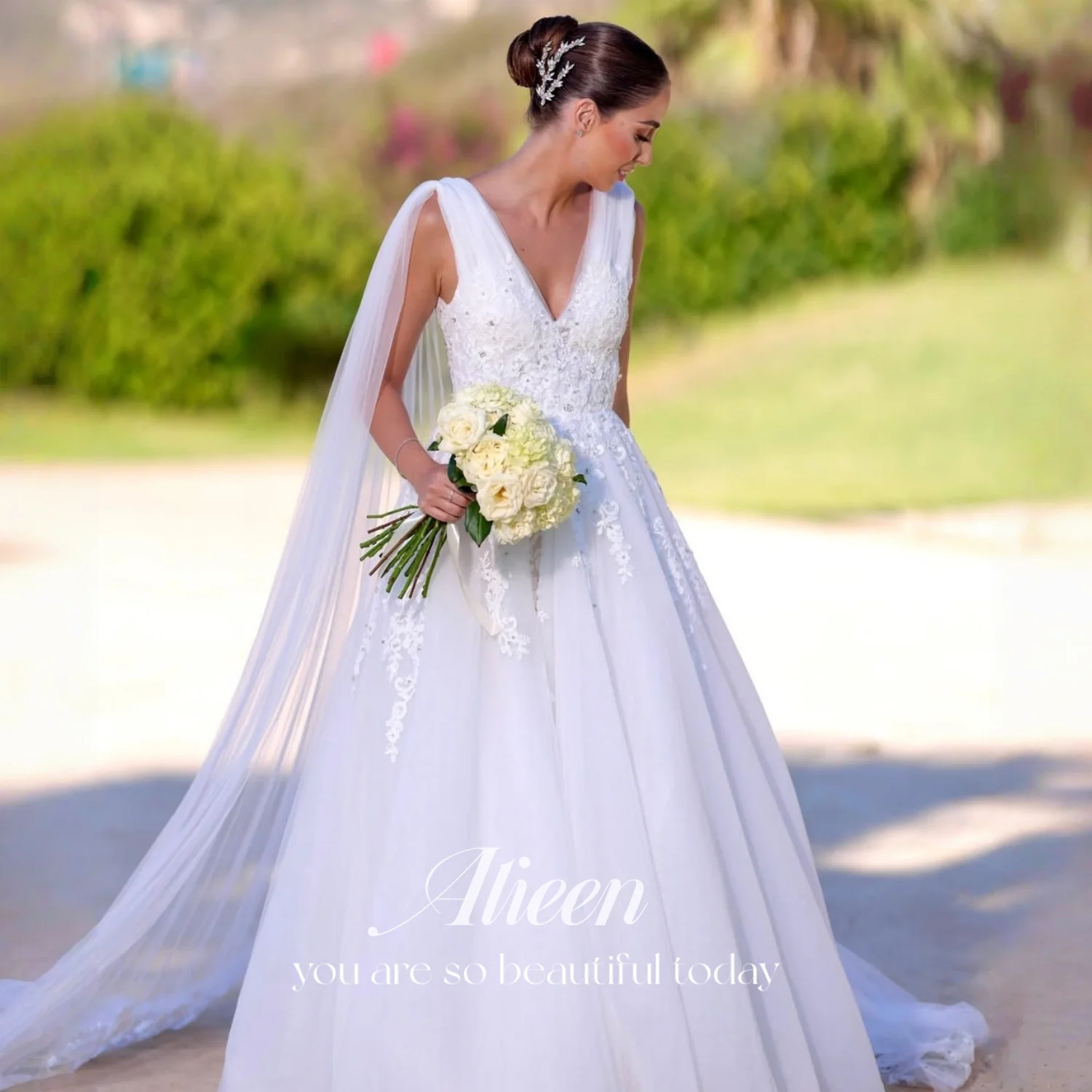 

Evening Dress Women European White Tulle V-Neck Ball Gown Lace Formal Events Aileen Sleeveless Floor-Length 2026 New Customized