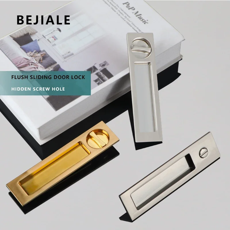 Niewidoczny zamek do drzwi przesuwnych Ukryty otwór na klucz Wewnętrzna łazienka Zamek do drzwi przesuwnych Kuchnia Łazienka Pokój Drewniane drzwi Podwójny zamek hakowy
