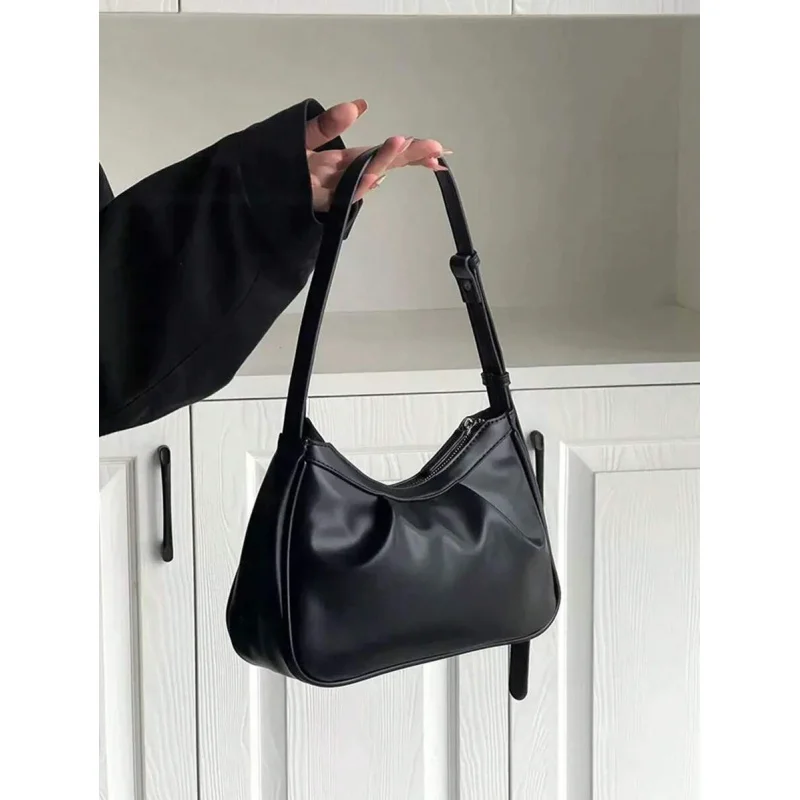 

New Women Shoulder Versatile Ruched Cloud Design Fashion Underarm , Fresh And Casual Crossbody Bag With Large Capacity