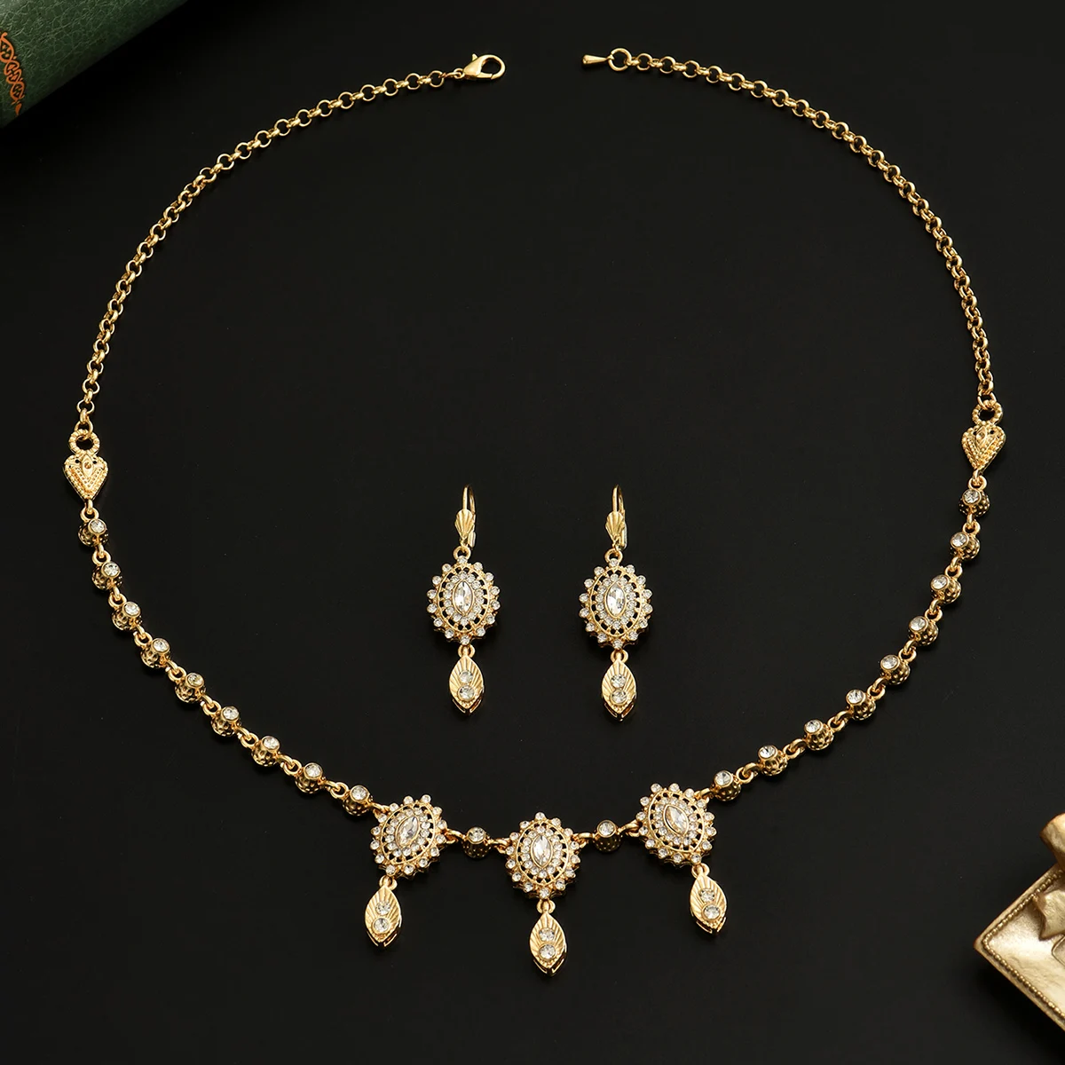 Unique And Niche Design Set Consisting Of An Oval Pendant A Round Dot-Style Chain Necklace And Earrings A Refined 2-piece set image 3