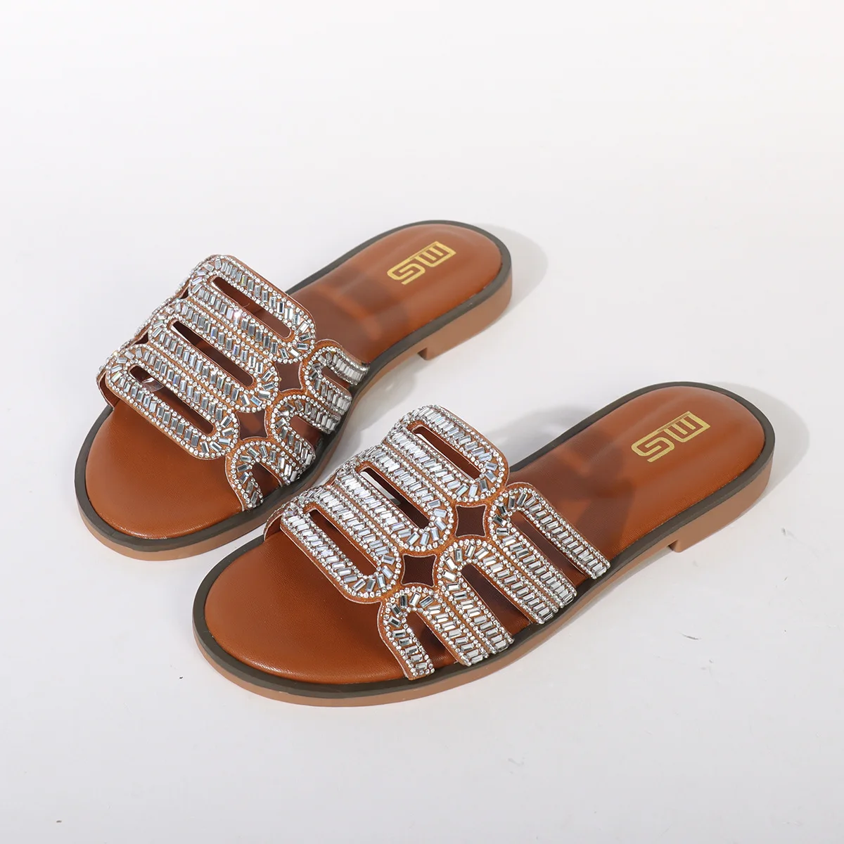 Plus size slippers women's summer 2025 new wear flat sandals fashion anti-slip square rhinestones Lady slippers