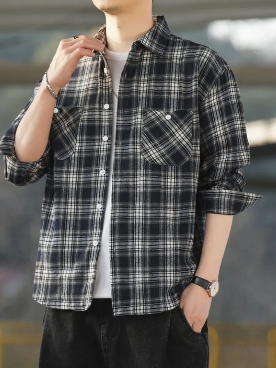 

Мужская рубашка в клетку в стиле ретро 2025: Новая модная модель с двумя карманами, свободного кроя, универсальная, в корейском стиле, повседневная, для городских прогулок, весна