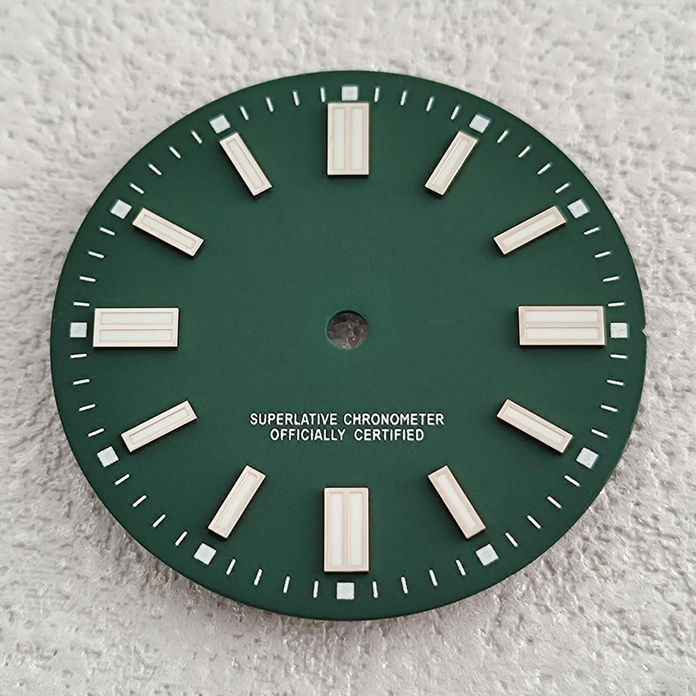 قرص معكرون بشعار 28.5 ملم S، مناسب لحركة NH35/NH36 ملحقات تعديل الساعة المضيئة باللون الأخضر