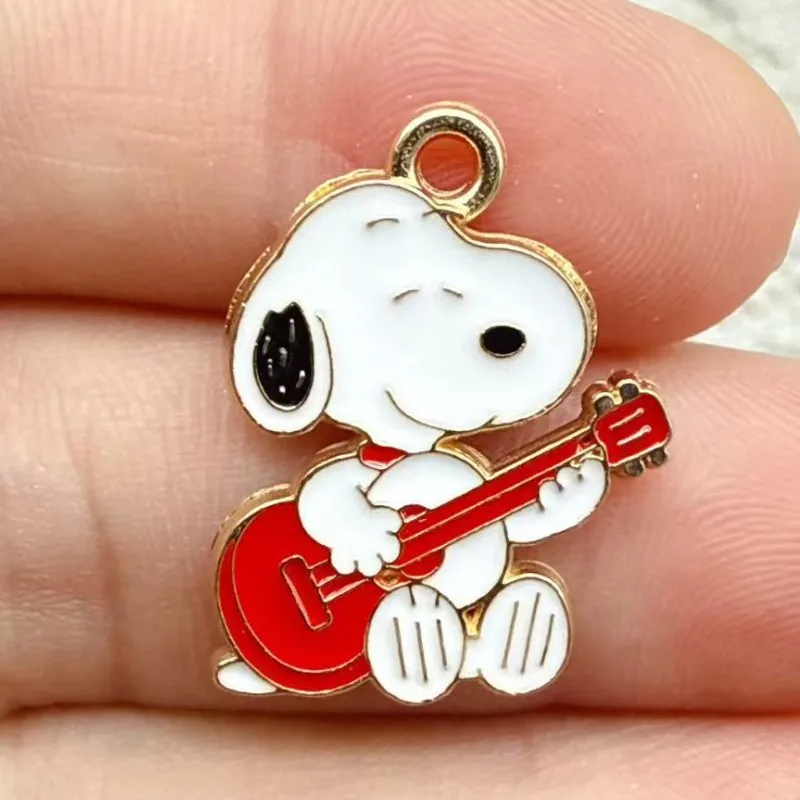 10/20/30Pcs Snoopy Heart Guitar Keychain Accessories