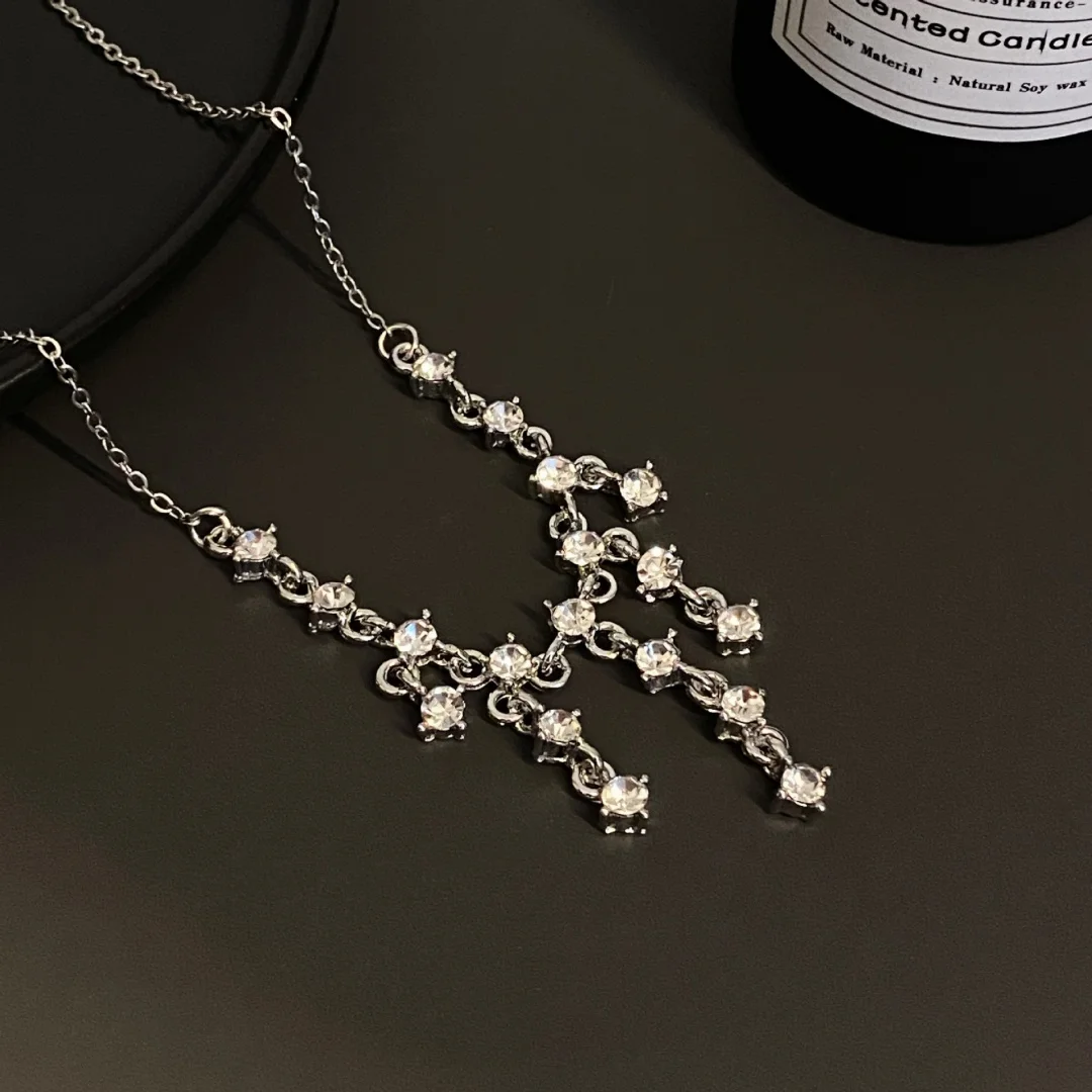 

DUTRIEUX Color Moissanite Necklace for Women S925 Sterling Silver Star Waterfall Tassel Neckchain Choker Fine Jewelry Gift 2025