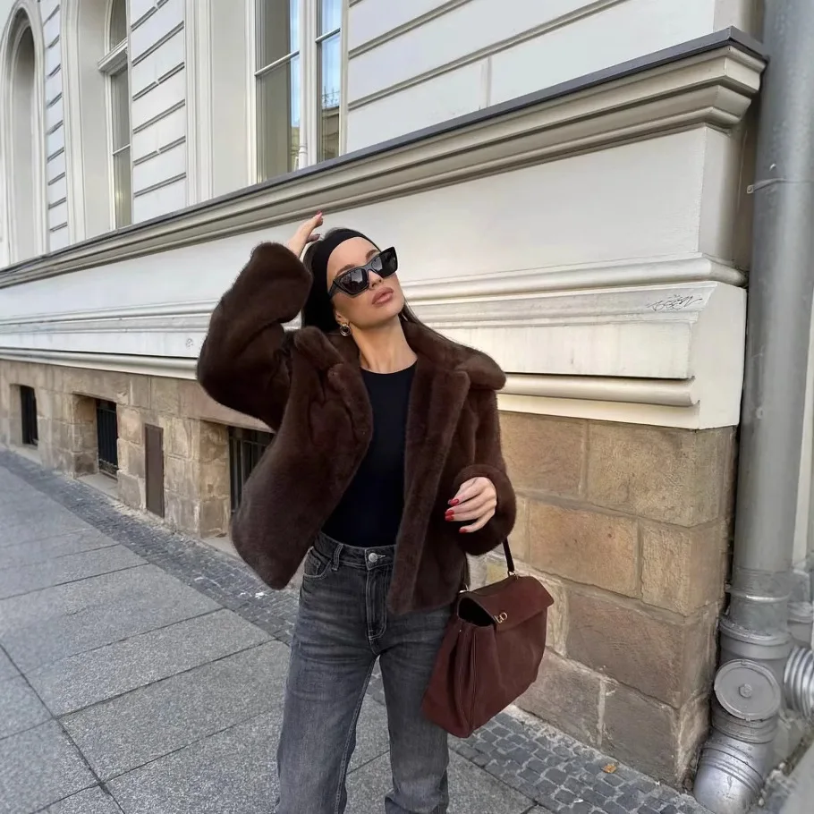 Vintage Brown Women Eco Fur Jacket Furry Collar Loose Faux Fur Lady's Outwear Winter Comfortable Artificial Fur Jacket For Lady