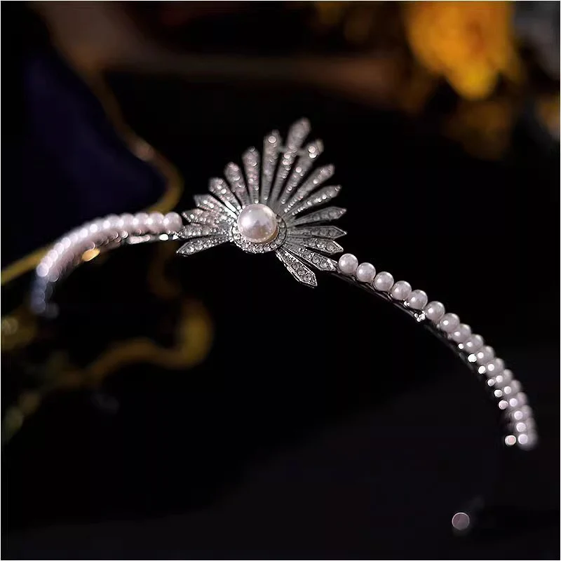 CC Elegant Crowns Wedding Hair Accessory Women Headbands Engagement Jewelry Imitation Pearl Simple Design Tiaras Hairband HS183