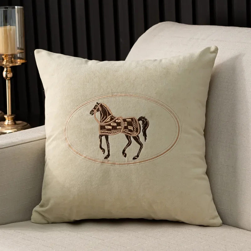 American Hand-embroidered Cushion Cover Horse Pattern Hug Pillowcase Sofa Home Office Living Room Car Pillow Cover 45*45cm