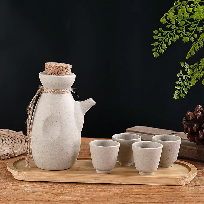 Japanese-style sake pot Baijiu ceramic wine set Household restaurant ironing pot Warm wine pot Small wine glass Spirits cup