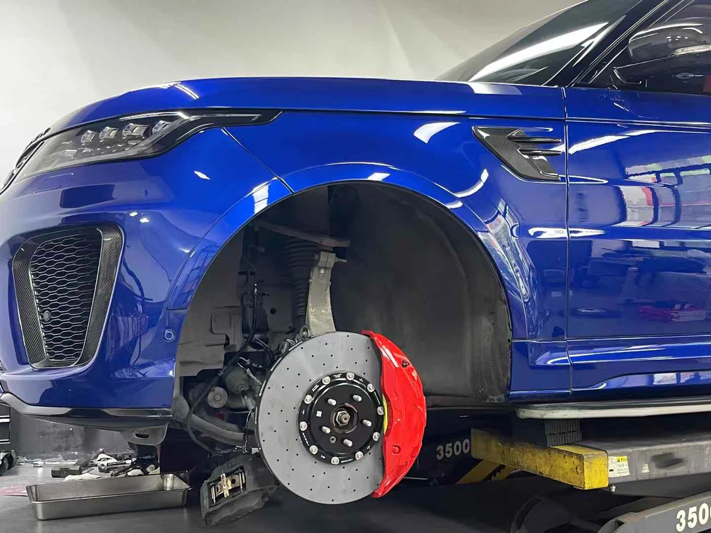 Front 10 Pot and Rear 4 Pot Big Brake Caliper Kit 10n with Front 440mm+rear 410mm Carbon Ceramic Brake Disc Rotor for LandRover