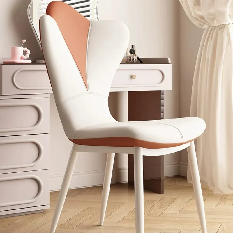 Cadeira de Jantar Moderna de Designer, Cadeira de Couro para Eventos, Cadeiras de Metal Relaxantes para Salas de Jantar, Móveis de Luxo para Quartos