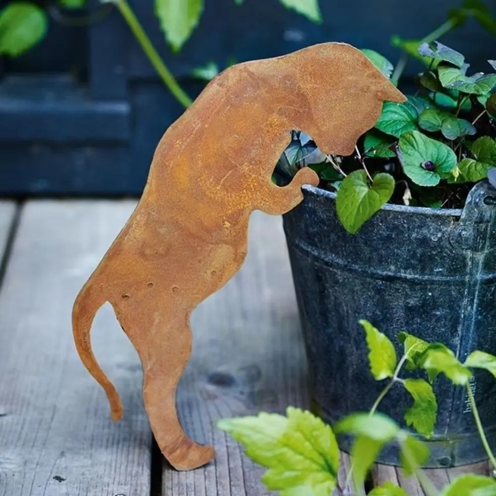 Rustic Rusty Finish Metal Cat Puppy Garden Statue Earth-Tone Color Freestanding Structure Lawn Animal Figurine