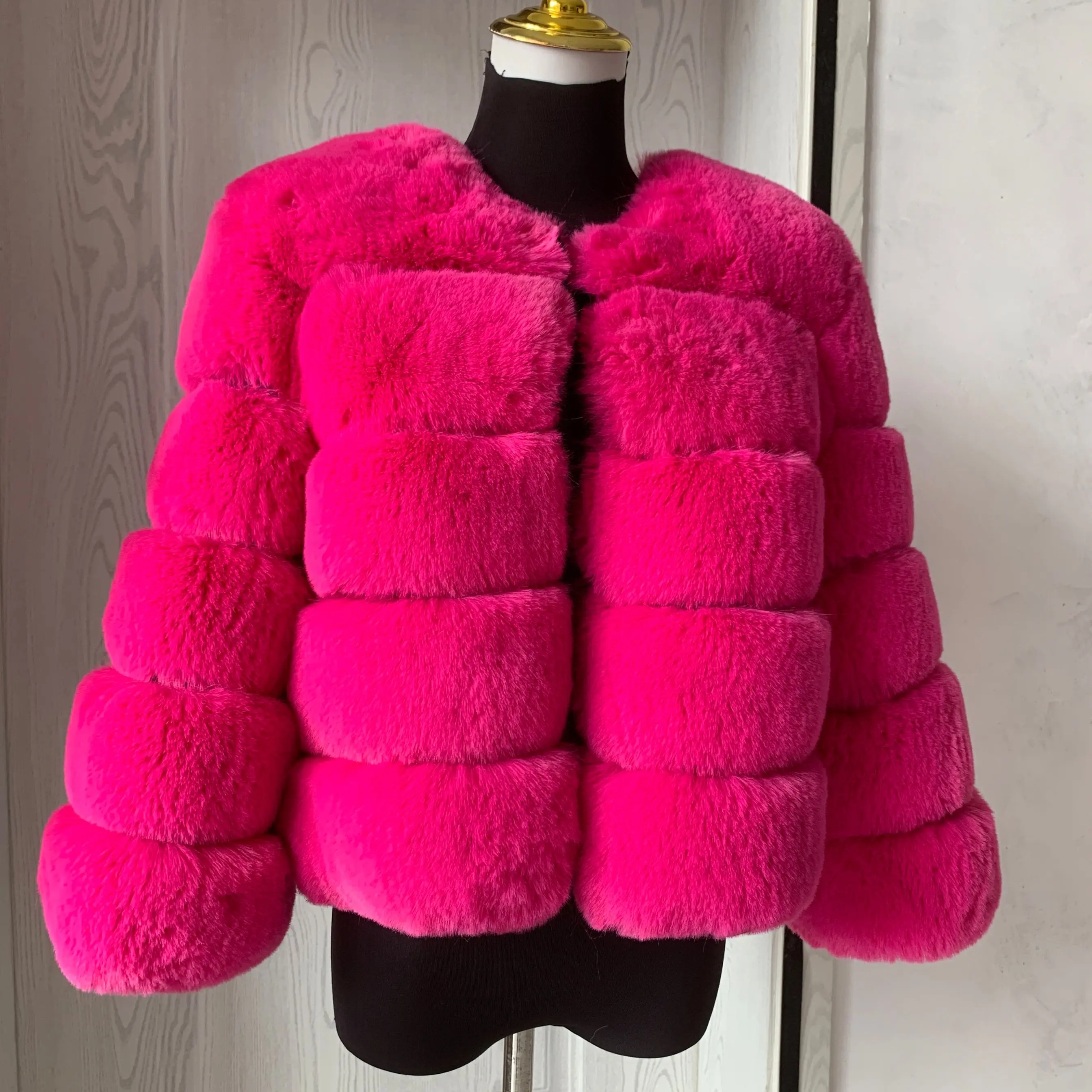 Damen Mode Kunstpelzmantel Super Angesagter Herbst Winter Kurzer Kunstfuchspelz Flauschige Jacke Hochwertig 7XL Damen Pelzmäntel – Detail 25