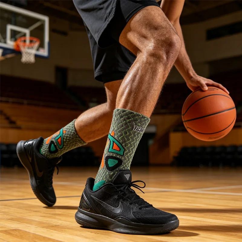 3 Pairs Towel Bottom Sports Socks For Men US9-12 Breathable Non Slip Basketball Crew Socks Moisture Wicking Athletic Socks