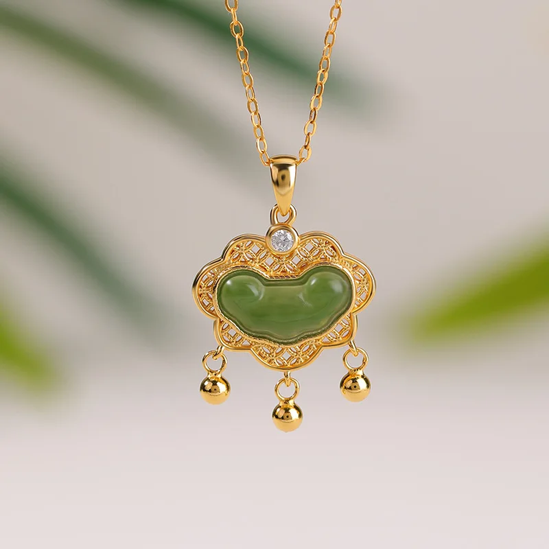 Natural Hetian S925 sterling silver gold-plated jadeite Ruyi lock-style pendant