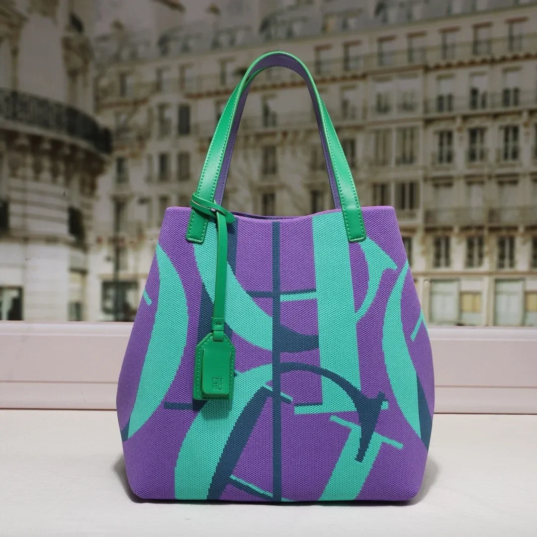 

2025 Luxury Elegant Classic Designer Paris Fashion Crossbody Bag Practical For Commuter Use And Casual Leisure