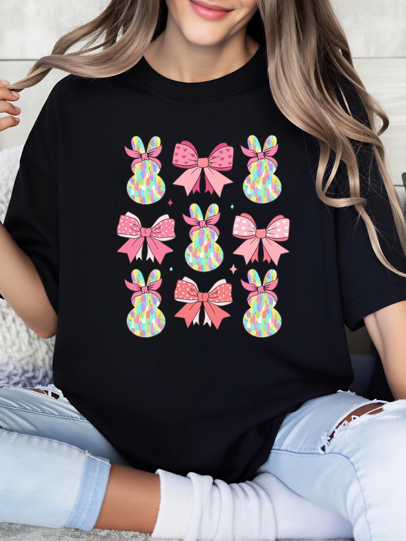 Easter Bunny with Bow Print Easter T-Shirt Women Casual Wear Black Plus-Size