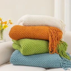 Europe Style Knitted Throw Blankets Lightweight Decorative Warm Woven Soft Cozy Knit Blanket with Tassel for Couch and Bed Xmas