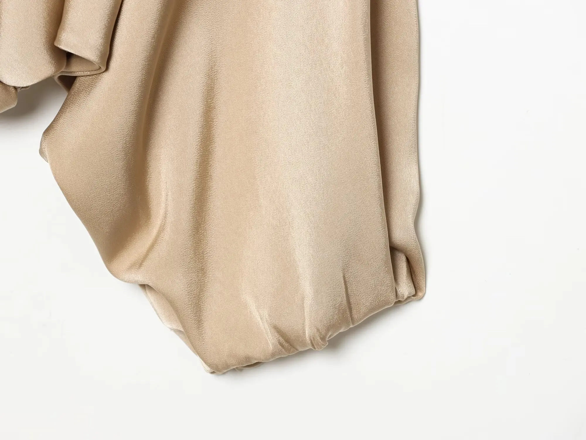 KONDALA Damen Casual Satin Bomberjacke Trendige High-Street Reißverschlussjacke Neu 2026 Frühherbst Elegante Schicke Puffärmel-Jacke – Detail 8