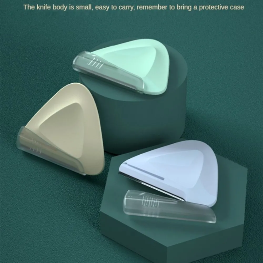 Rasoio per sopracciglia 2 pezzi - Coltello da barba triangolare per viso e sopracciglia - Taglio indolore sicuro e portatile (colore casuale)