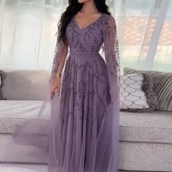 Elegant V Neck Evening Dresses Sequined Appliques Prom Dress Full Sleeve A Line Long Lace Customized Sweep Train Wedding Dress