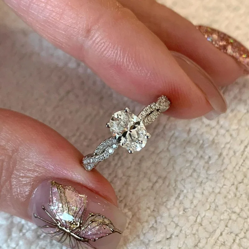 Zirconia Ring - Luxurious and Niche Design, Fashionable Open-ended Finger Accessory for Women