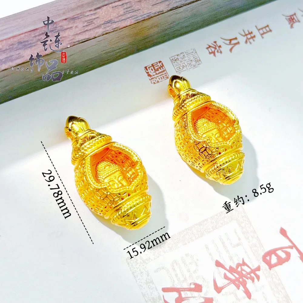 Hollowed-out gold wire coin-pattern Buddha head pendant as a portable Buddha statue 9999gold