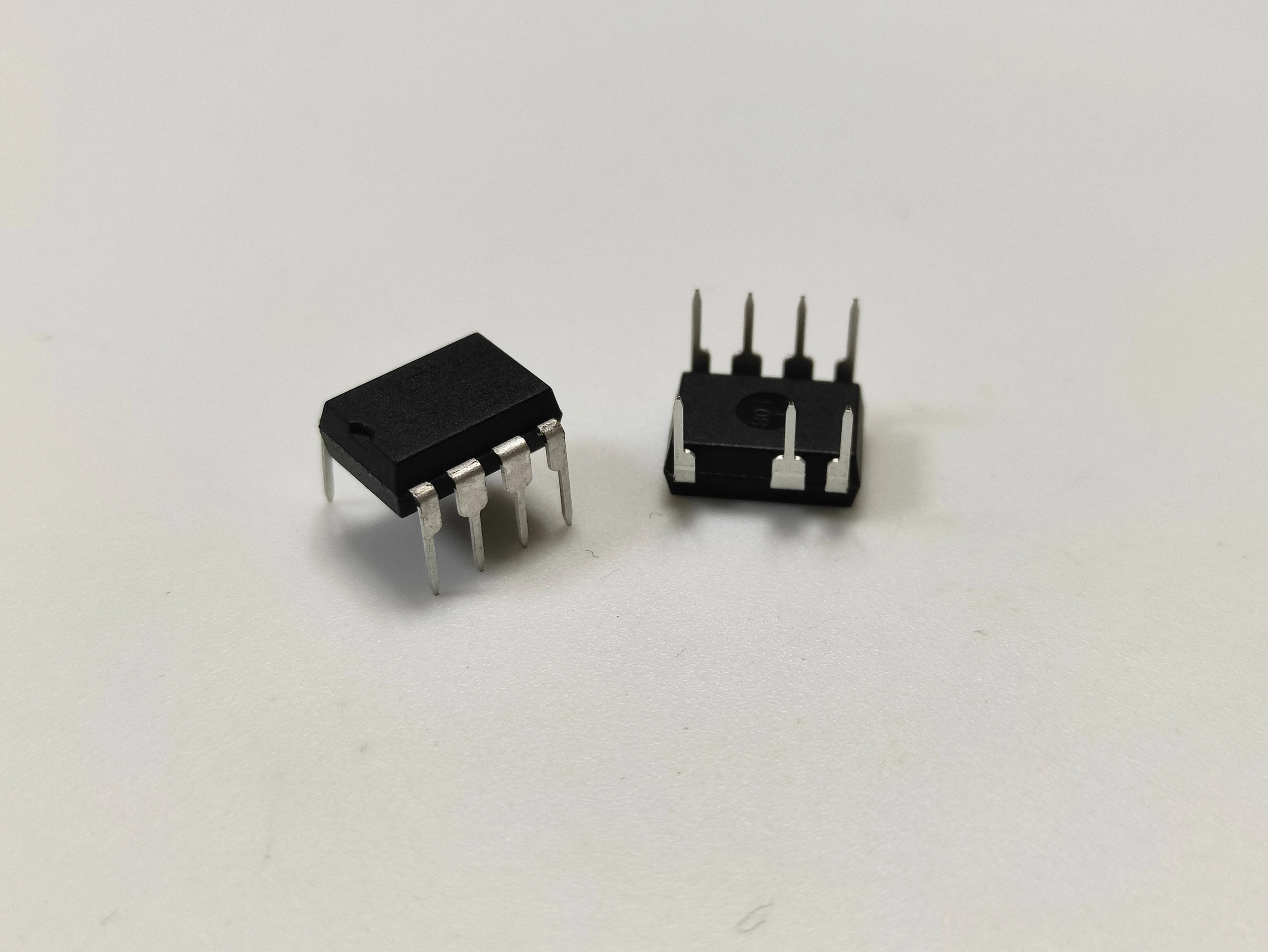 Factory supply IC SIC9764B SOP-7 & DIP-7 LED driver chip