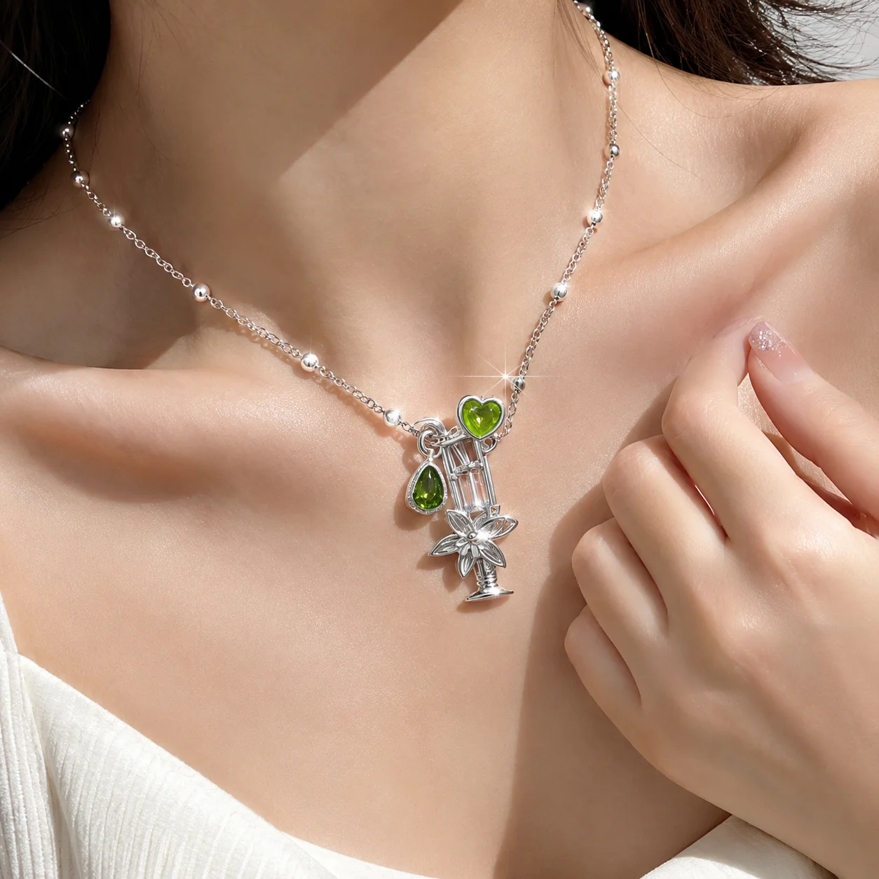 Exquisite Sparkling Cup Pendant Necklace for Women Colorful Fruit Drink Clavicle Chain Vacation Feng Shui Diamond Necklace