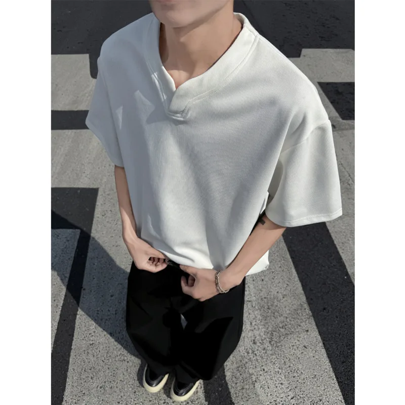 

Summer Short Sleeved T-shirt Men White Casual T-shirt Men Streetwear Korean Loose V-neck T-shirt Mens Top Plus Size 4XL