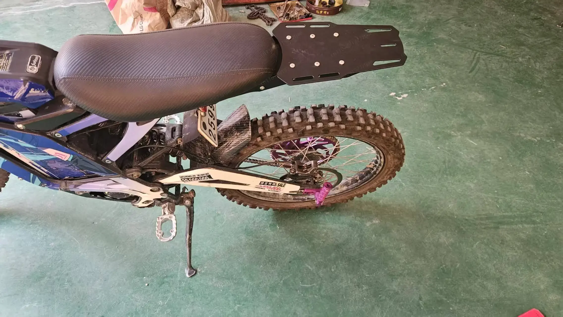 Black Metal Motorcycle Rear Luggage Rack, Cargo Carrier Bracket for Top Box & Saddlebags